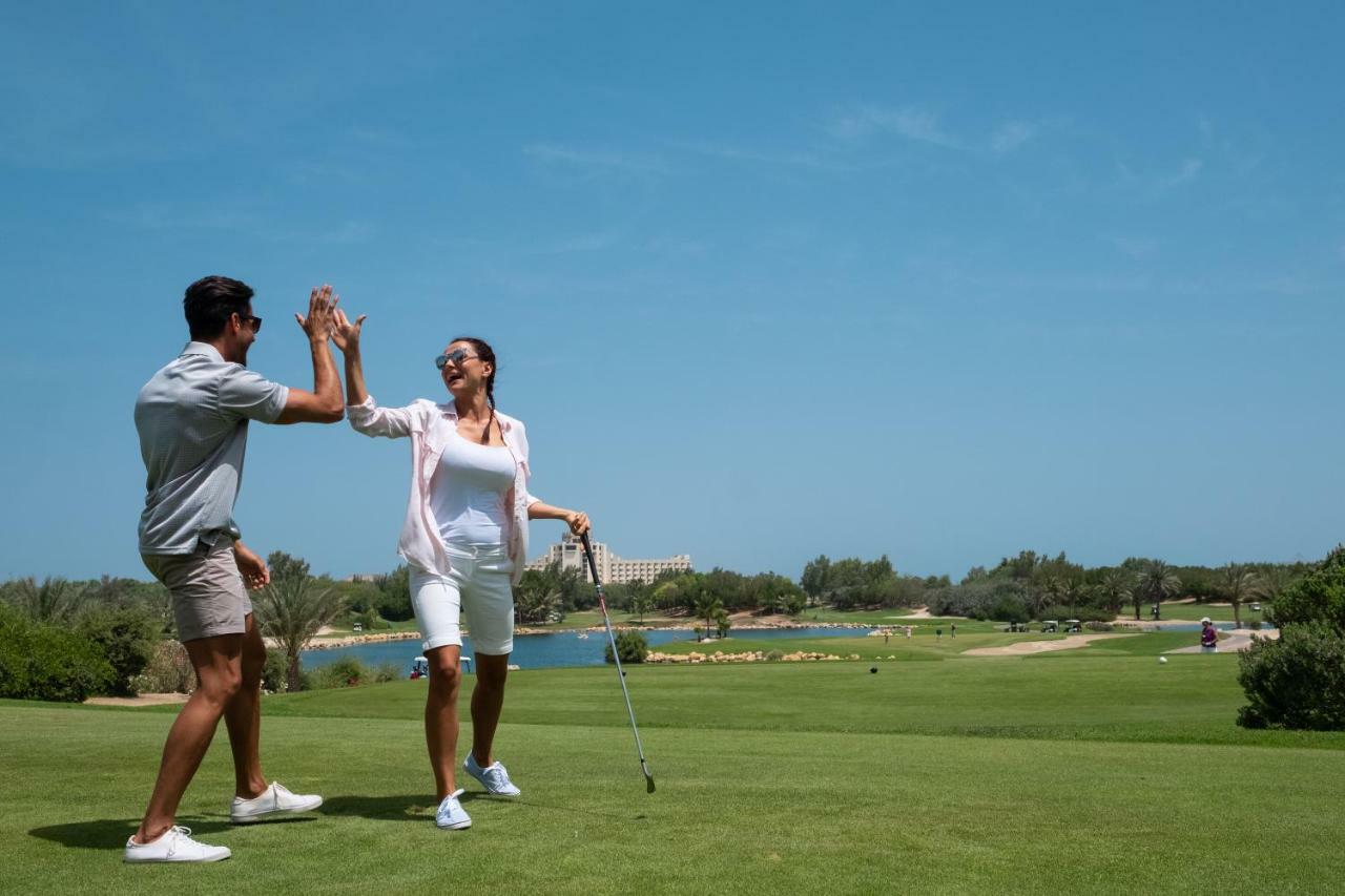 جيه ايه ذا ريزورت - فندق جيه ايه ليك فيو دبي المظهر الخارجي الصورة Golf course at the resort